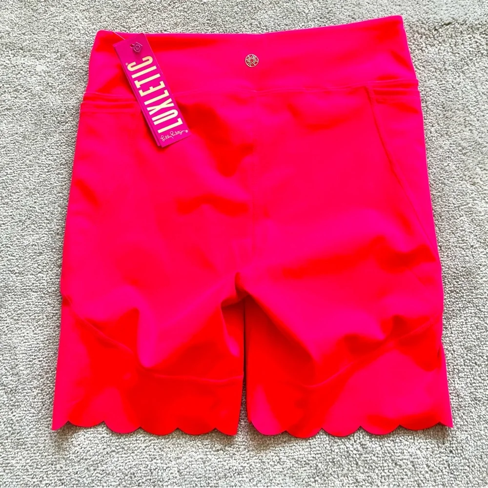 LILLY PULITZER NWT WEEKENDER HIGH RISE BIKE SHORTS SIZE MEDIUM ACTIVE SPORTY - Picture 3 of 10